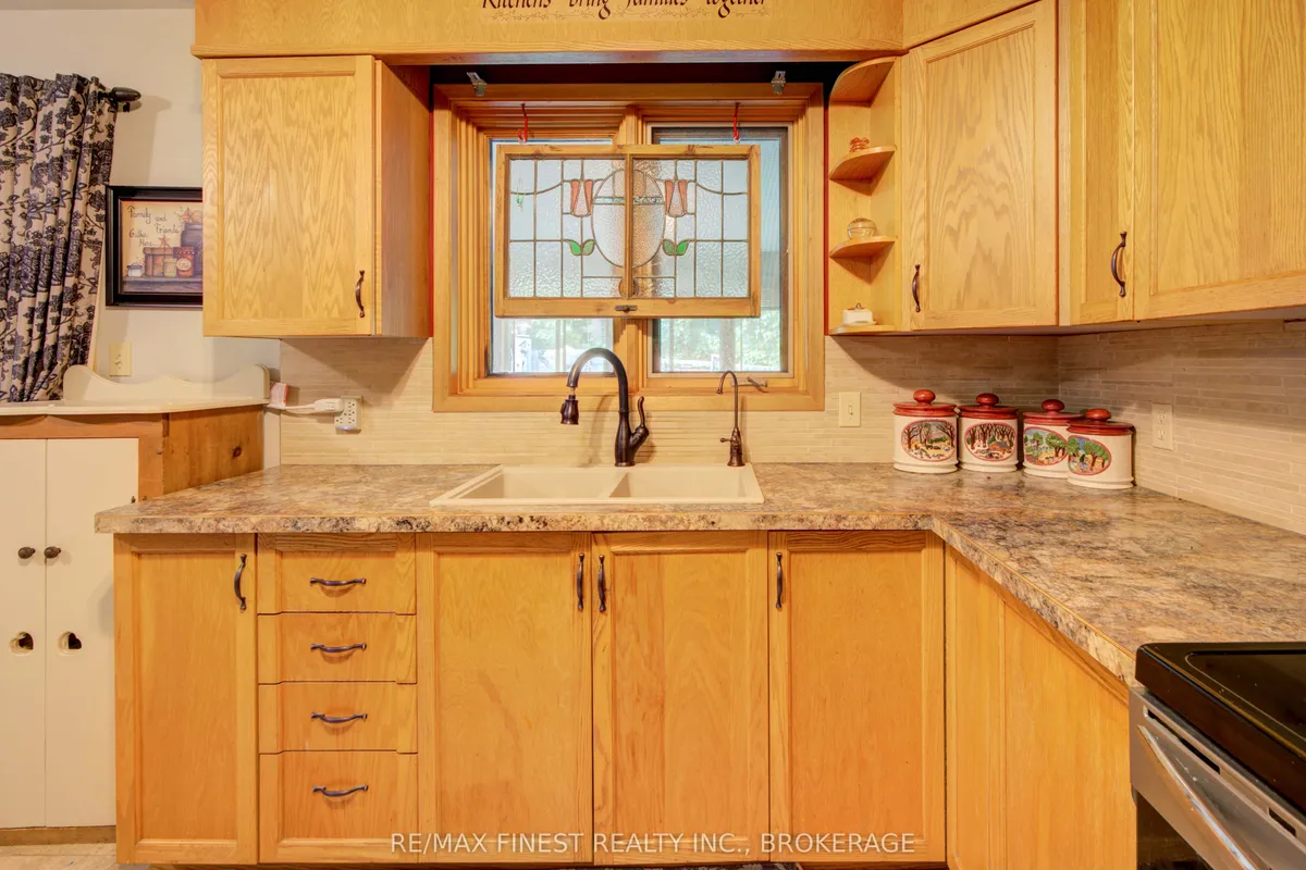 15913 Road 509 N/A, ON K0H 1J0