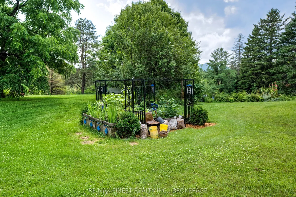 15913 Road 509 N/A, ON K0H 1J0