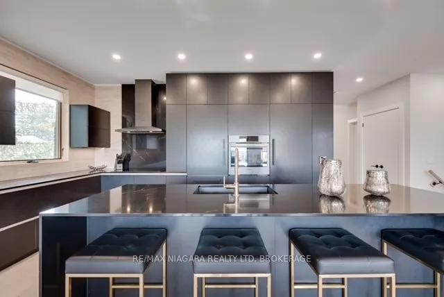 2795 CANADIANA Court, ON L0S 1S0