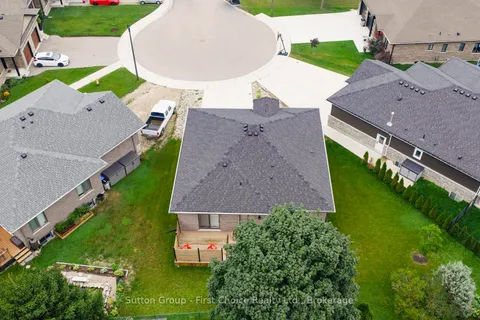 34 Yost Court, ON N0K 1M0