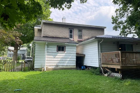 146-148 Frances Street, ON N0G 2W0