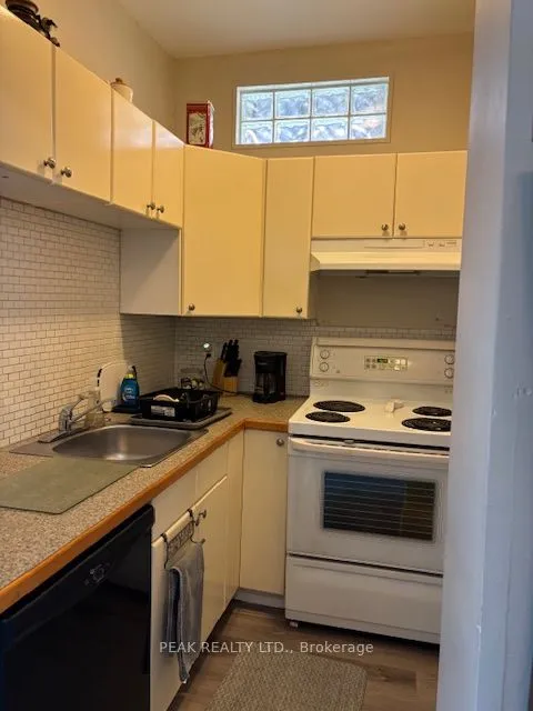 15 Buffalo Street, ON N3R 1C7