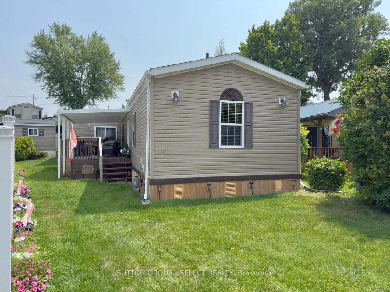 10 CARIBBEAN Lane, ON N0M 1N0