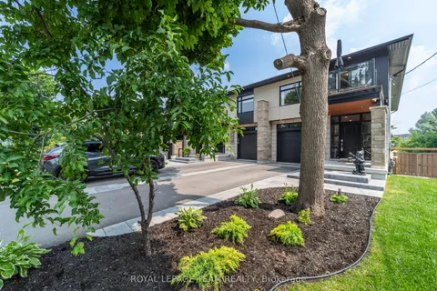 51 Aylen Avenue, ON K2A 3P6