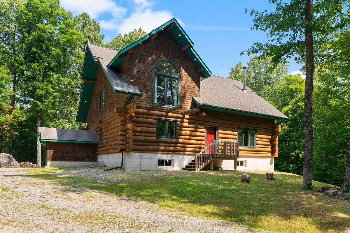 800 Woito Station Road, ON K2A 6W5