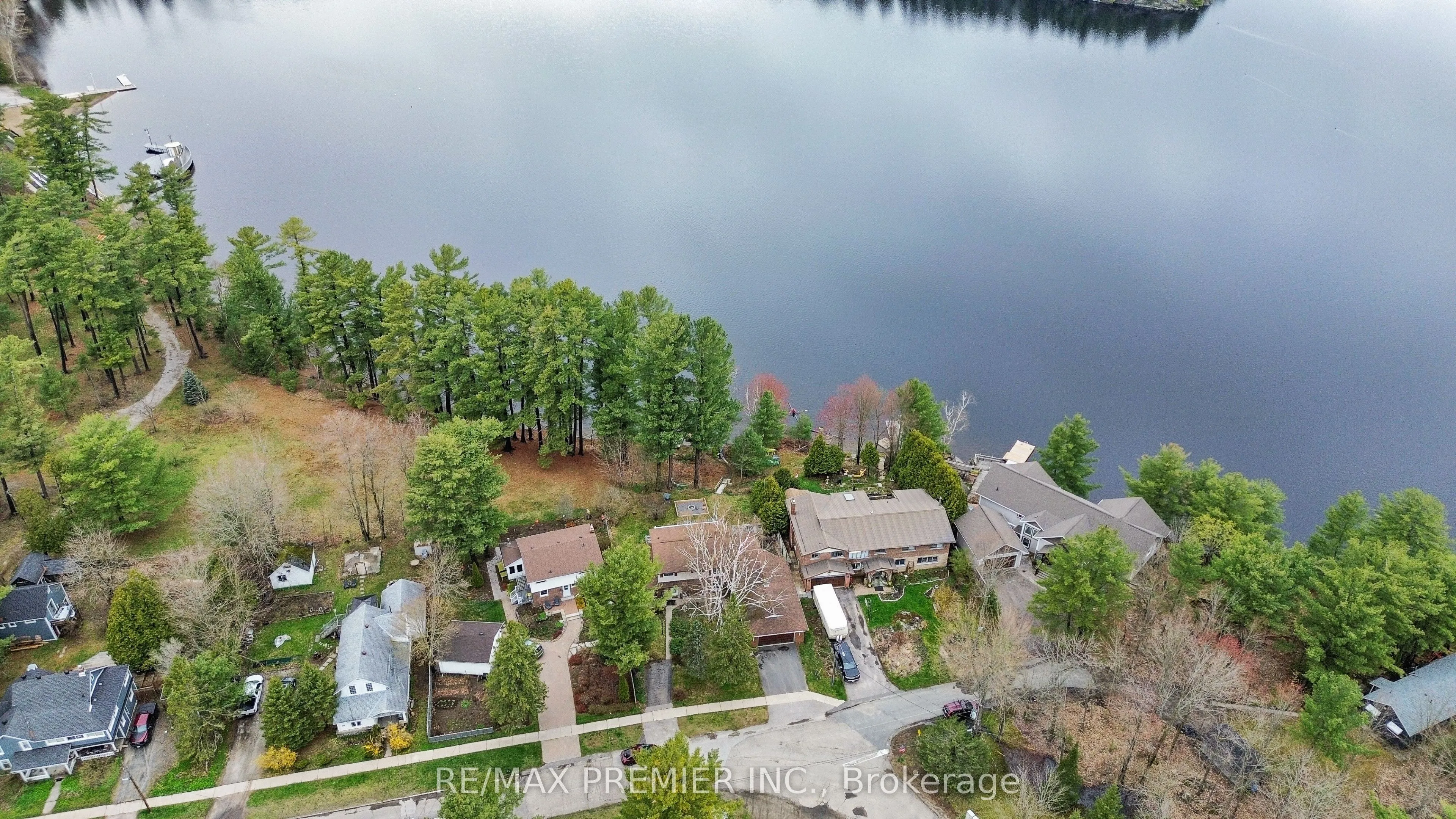 570 Phillip Street, ON P1P 1M3