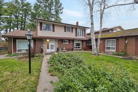 570 Phillip Street, ON P1P 1M3