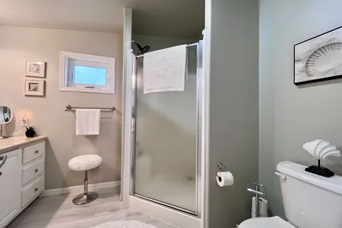 52 Cherokee Lane, ON N7A 3Y2