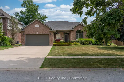 5 Beechwood Crescent, ON L0S 1E7