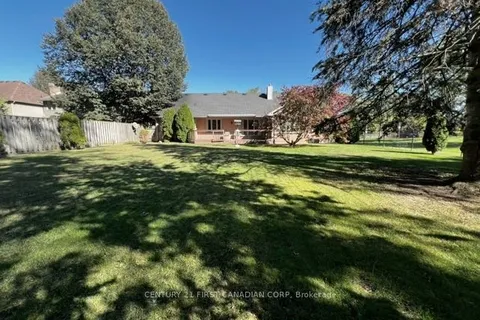 212 Timber Drive, ON N6K 4B6