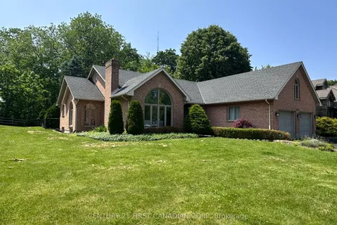 212 Timber Drive, ON N6K 4B6