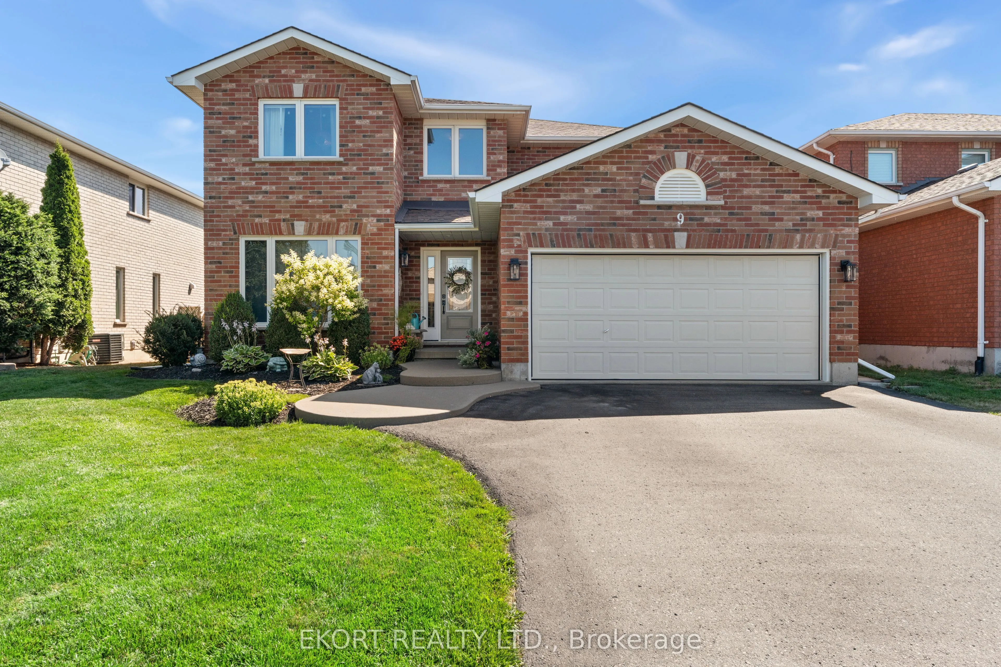 9 Huron Lane, ON K8N 5Y5