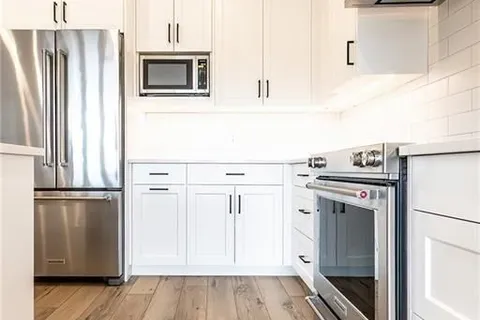 175 GLENGARIFF Drive, ON N5P 0G1