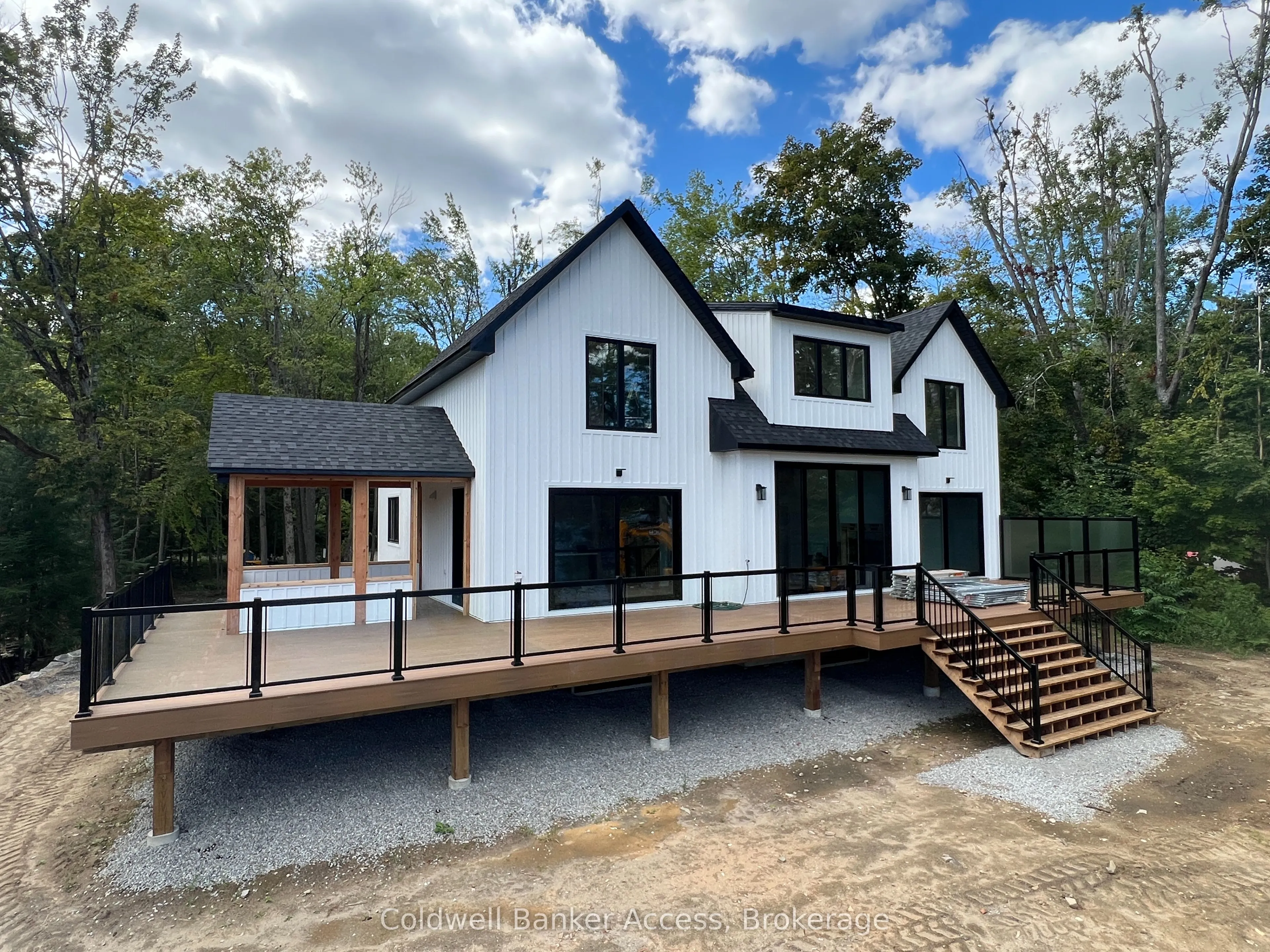 1031 Lionel Avenue, ON P0C 1A0