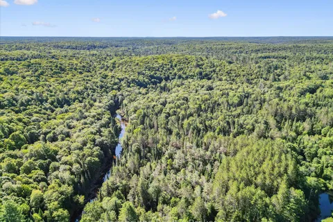 0 Hwy 118 E Highway, ON P1L 0K3