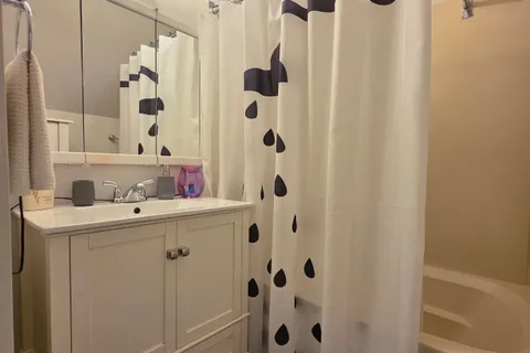 228 Jarvis Street, ON L2A 2S5