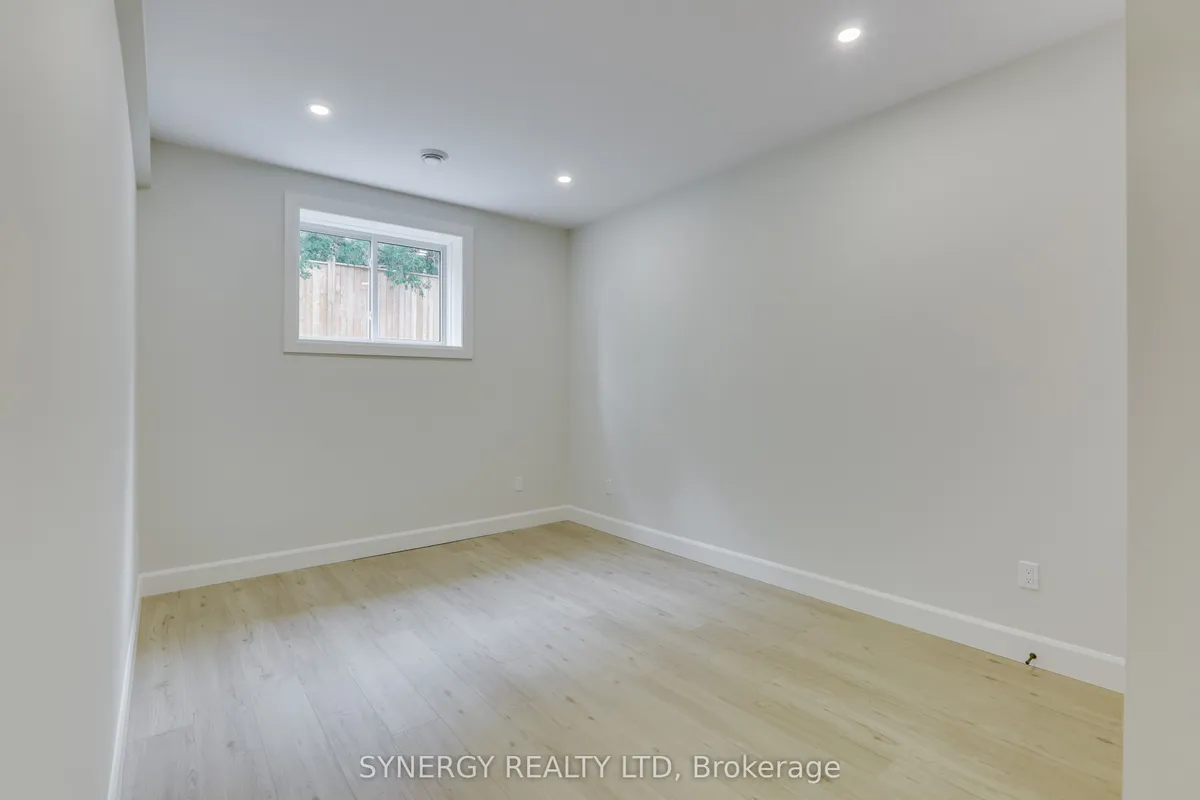 7 Haddon Lane, ON N7G 0B9