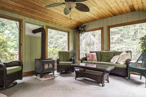 1110 CENTRE Street, ON L0S 1C0