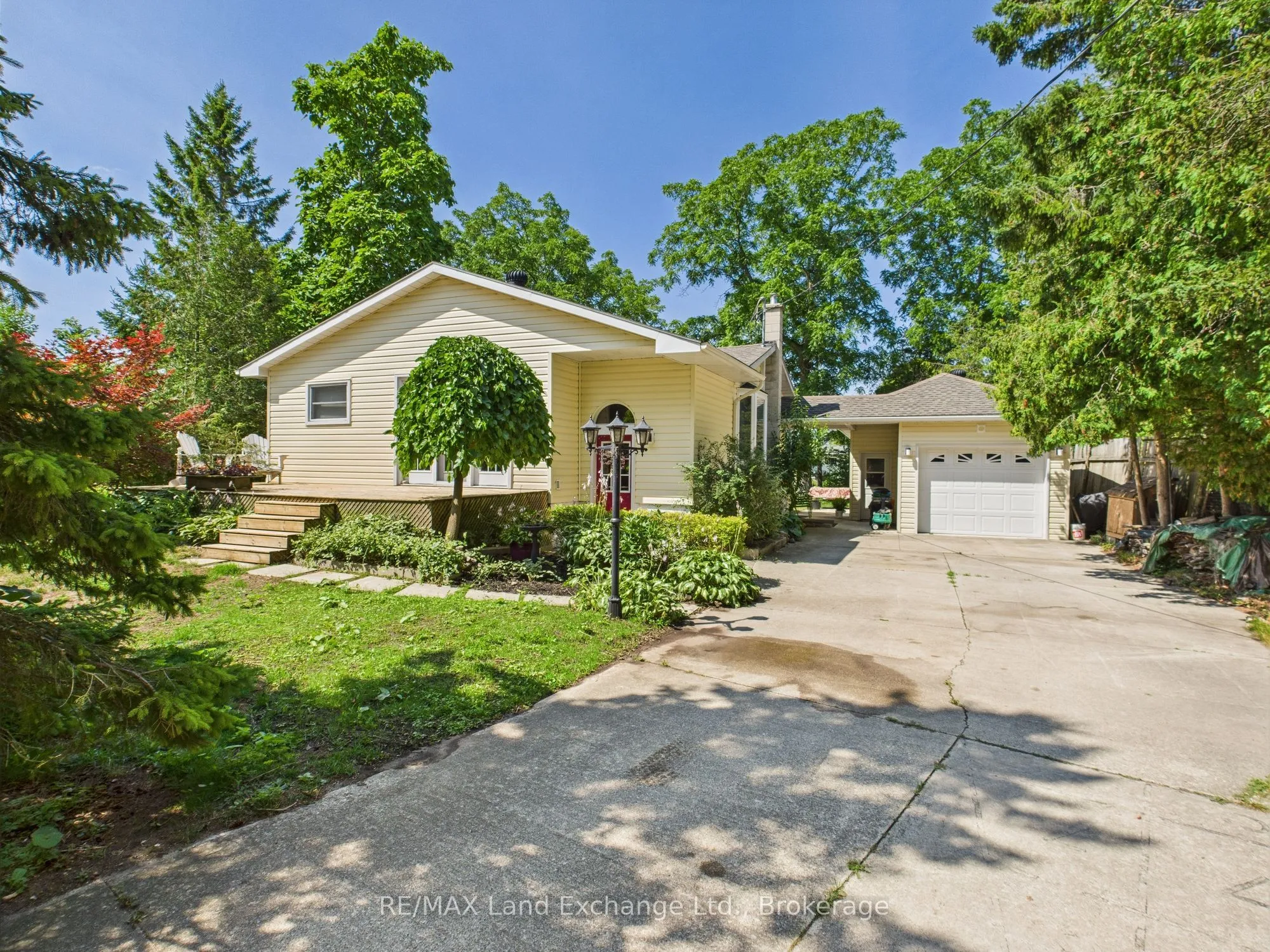 213 Huron Road Road, ON N2Z 2X3