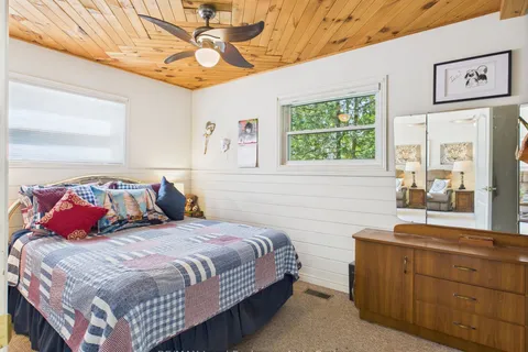 213 Huron Road Road, ON N2Z 2X3