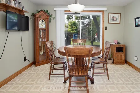 3 Pugh Street, ON N0K 1M0