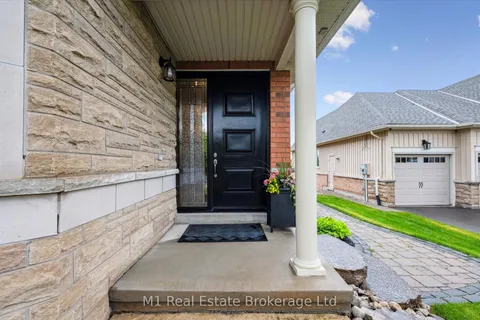 94 Aberfoyle Mill Crescent, ON N1H 6H9