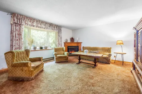 465 Shoreline Avenue, ON N0H 2T0