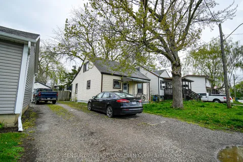 19 Montgomery Drive, ON N8A 1P2