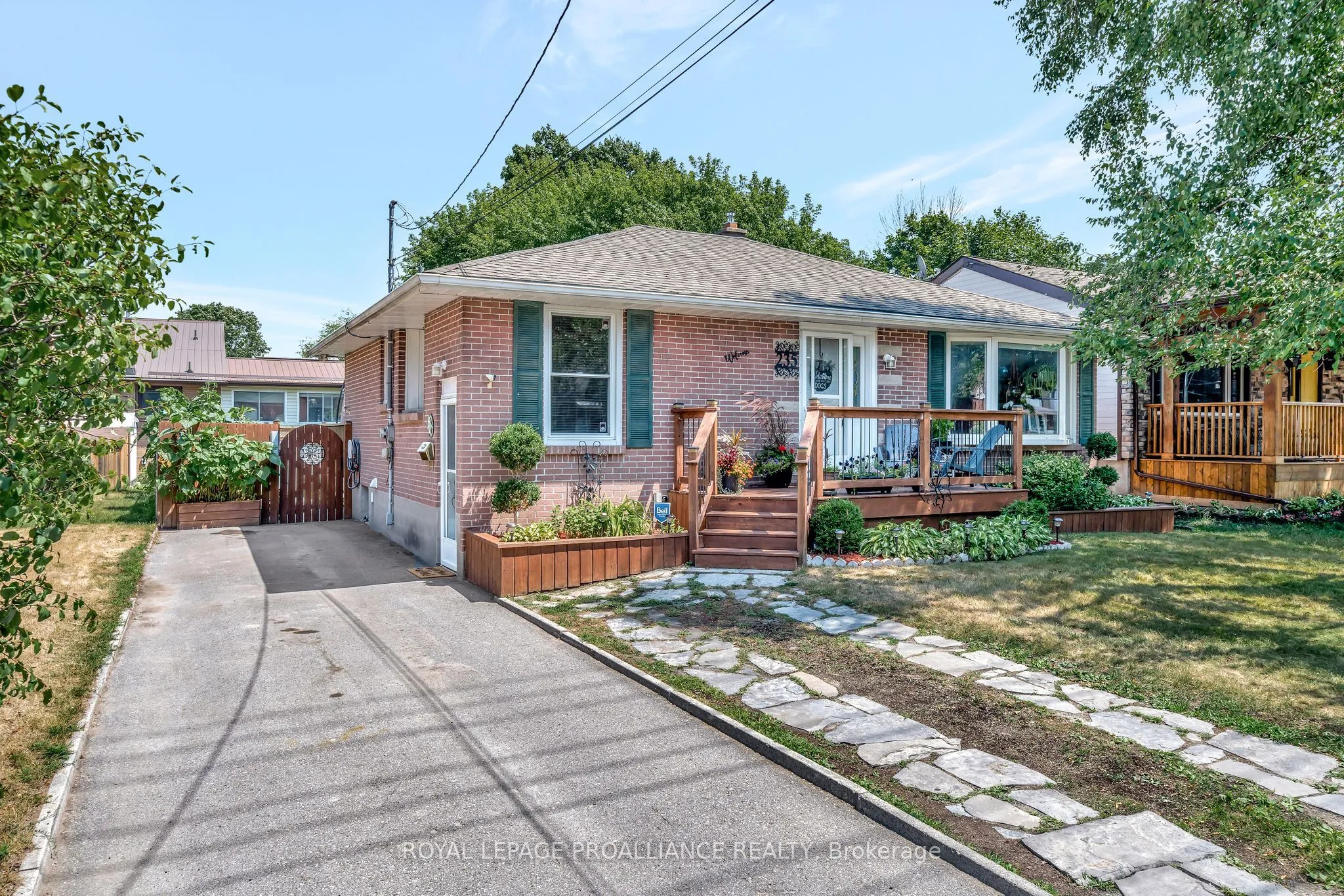 235 FARLEY Avenue, ON K8N 4L7