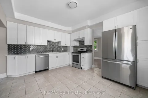 14 Elm Street, ON K0K 2T0