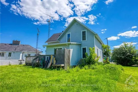 12 Circle Drive, ON K0G 1E0