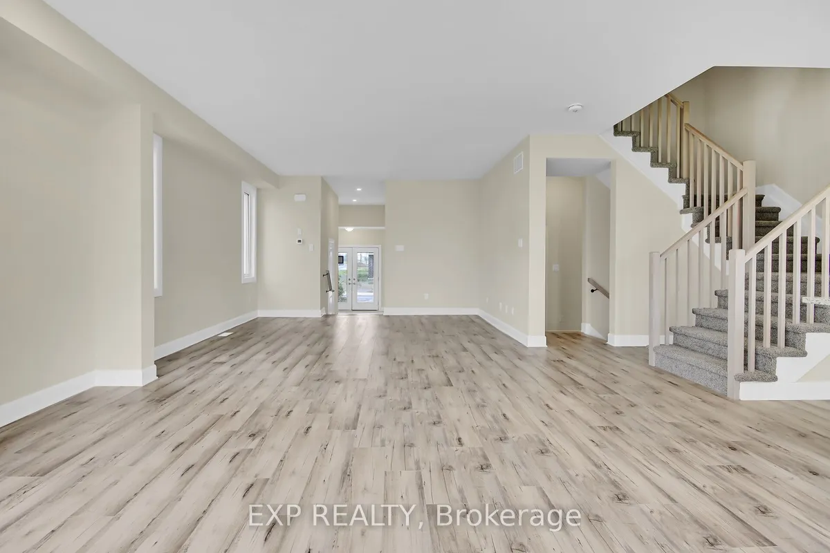 23 REYNOLDS Avenue, ON K7C 0W4