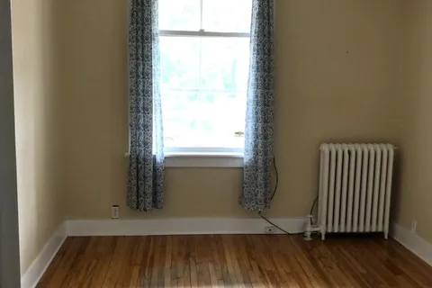 196 & 198 Ivy Crescent, ON K1M 1X8