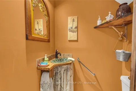 35 Canal Bank Road, ON L3K 2M6