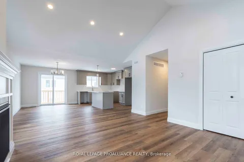 78 Stirling Crescent, ON K0K 2T0