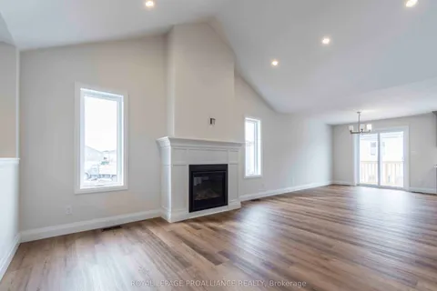 70 Stirling Crescent, ON K0K 2T0