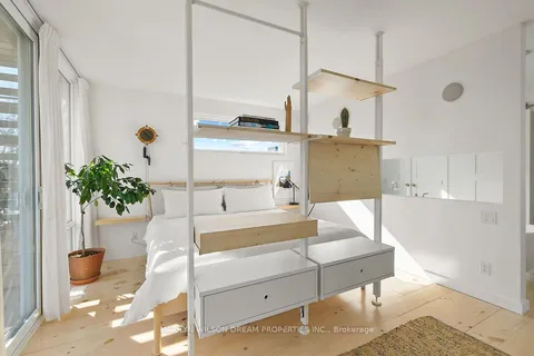 67 Pinhey Street, ON K1Y 1T5