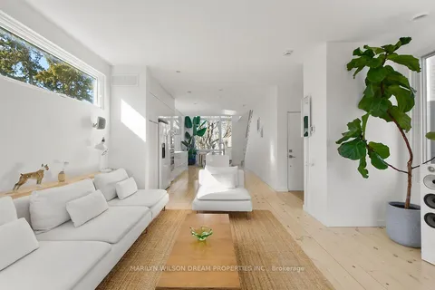 67 Pinhey Street, ON K1Y 1T5