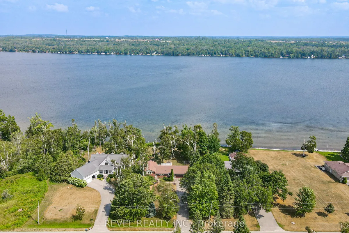 126 Pinewood Boulevard, ON K0M 2T0