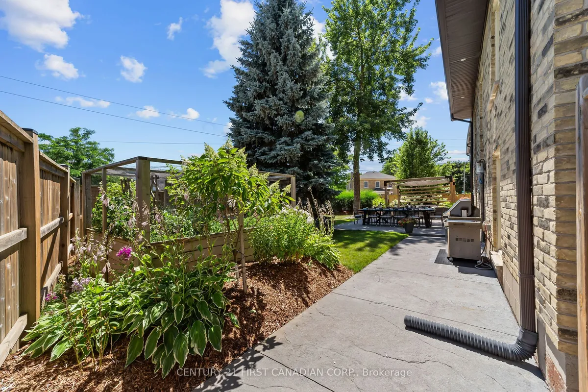 142 Main Street, ON N0M 2J0