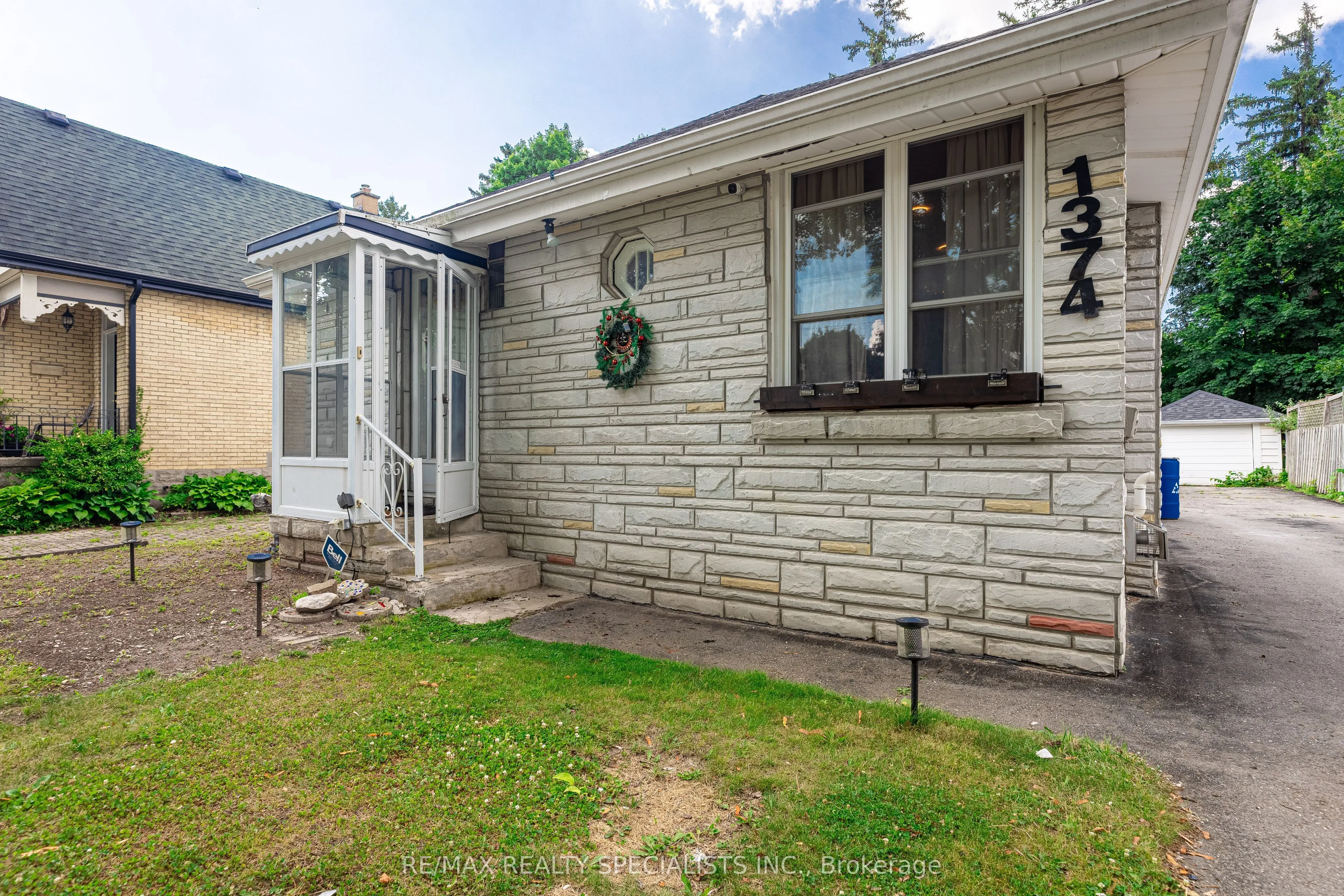 1374 Wilton Avenue, ON N5W 2H6