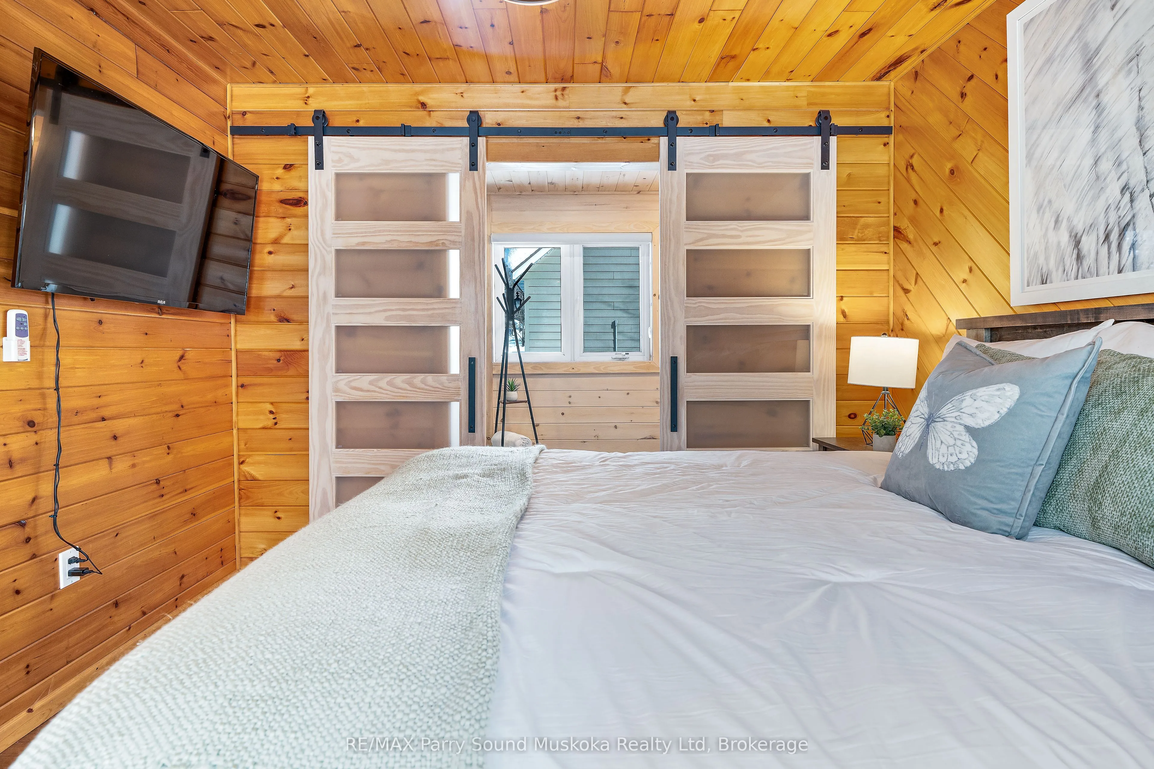 587 Centre Road, ON P2A 0B4