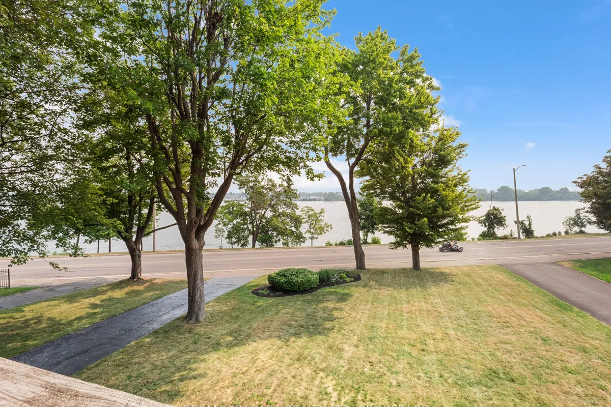 735 Niagara Boulevard, ON L2A 3J2