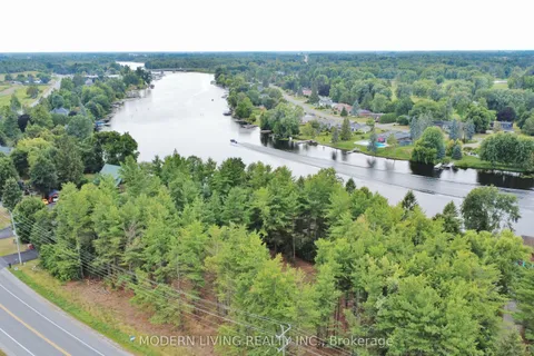 2620 River Road, ON K4M 1B4