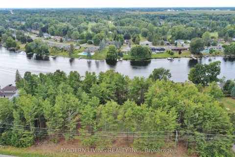 2620 River Road, ON K4M 1B4