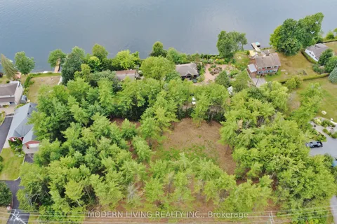 2620 River Road, ON K4M 1B4