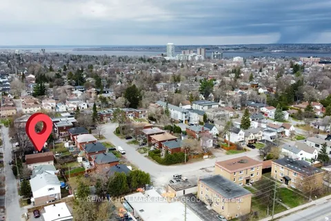 189 Devonshire Lane, ON K1Z 7G6