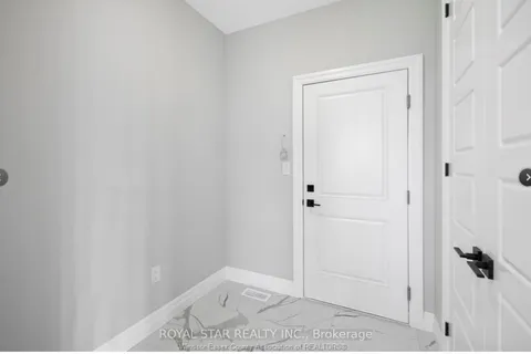 217 Cowan Court, ON N9V 0B9