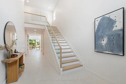 1108A Falaise Road, ON K2A 2B1