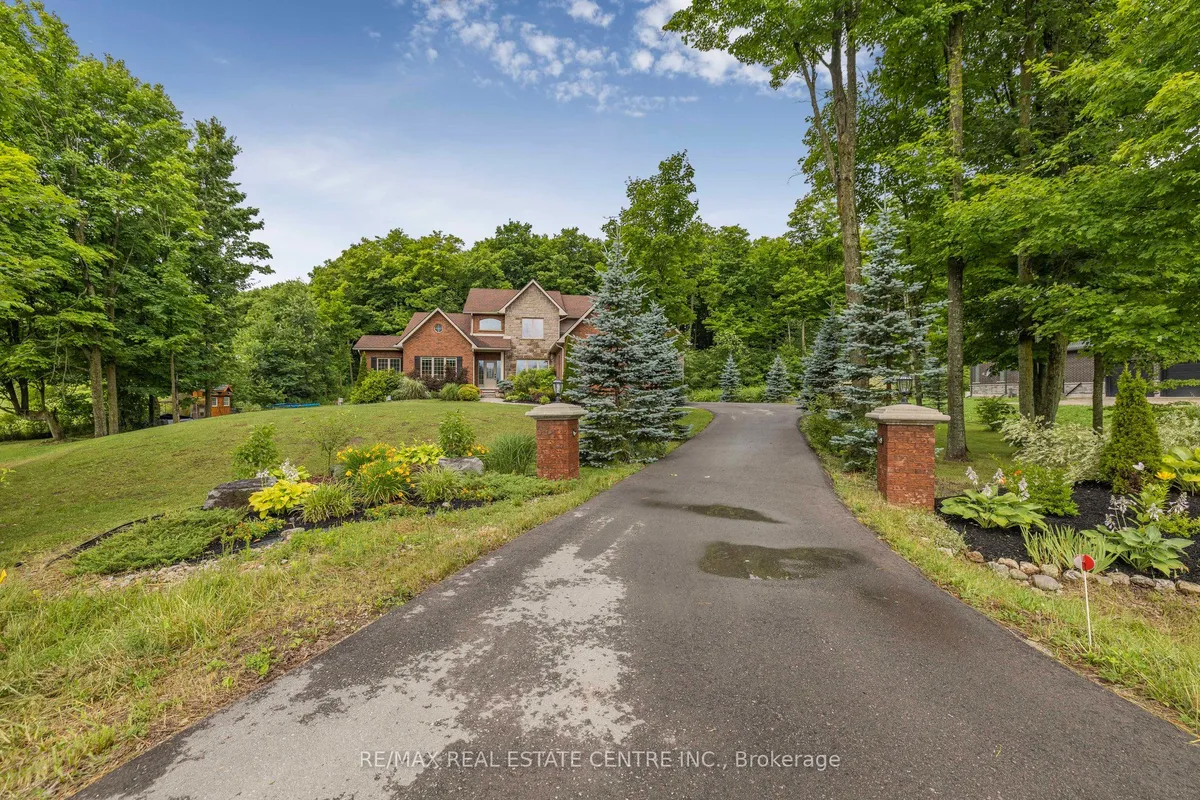 2 Ashlea Lane, ON L9V 3M9